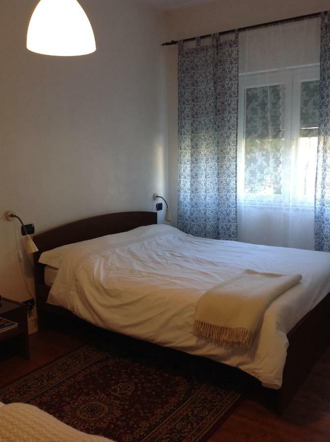 Il Nido Della Rondine Bed and Breakfast Leivi Exterior foto