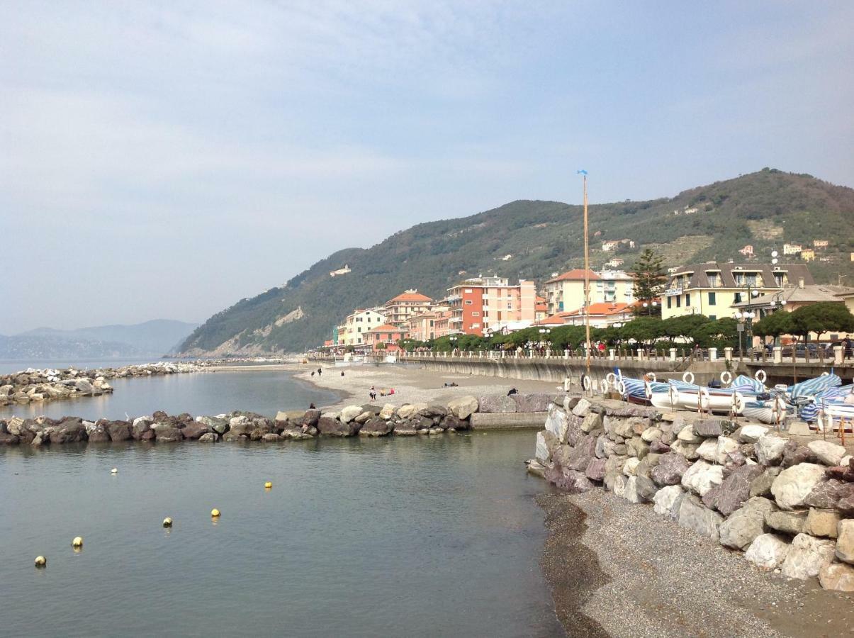 Il Nido Della Rondine Bed and Breakfast Leivi Exterior foto