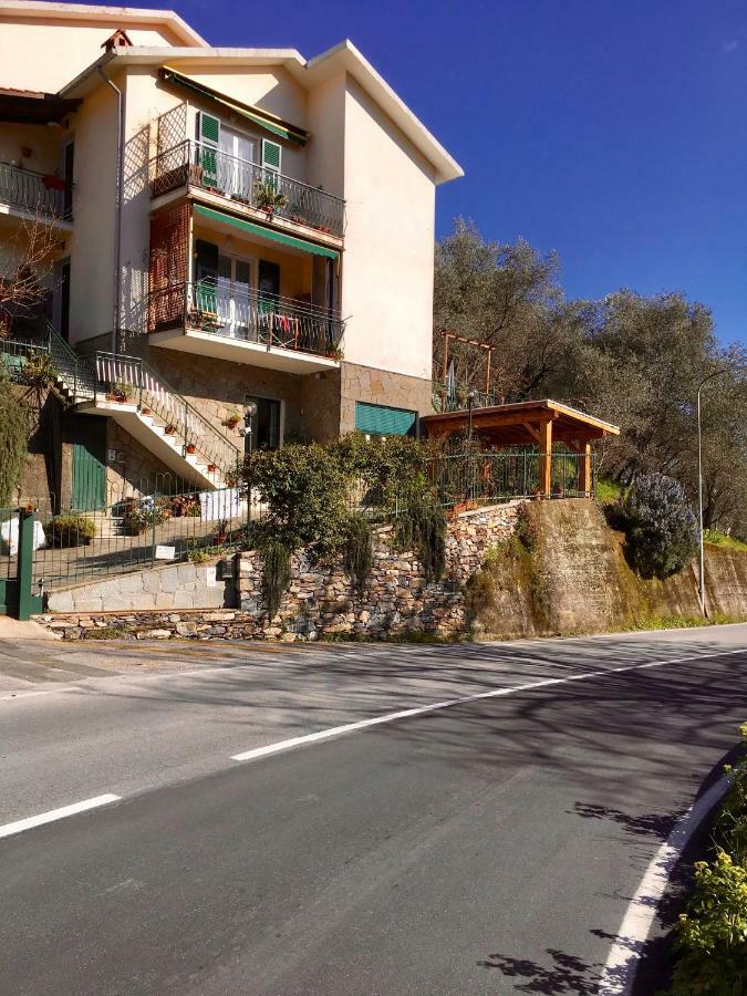 Il Nido Della Rondine Bed and Breakfast Leivi Exterior foto