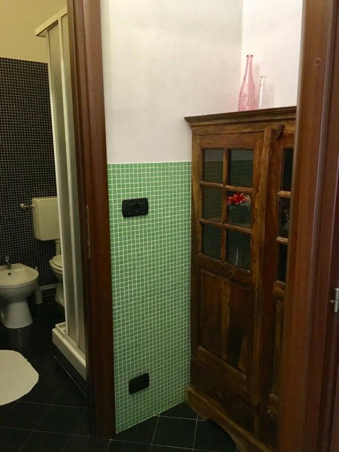 Il Nido Della Rondine Bed and Breakfast Leivi Exterior foto